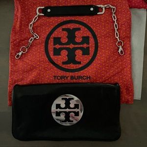 Tory Burch
Black Leather Reva Flap Shoulder Bag
